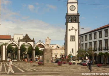 Ponta Delgada - Portas da Cidade e Torre da Igreja Matriz